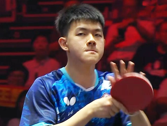广岛三箭成功战胜对手，晋级下一轮